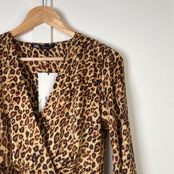 Zara Leopard Print Wrap top, ruched side, long sleeve mini dress - size M - Picture 2 of 10